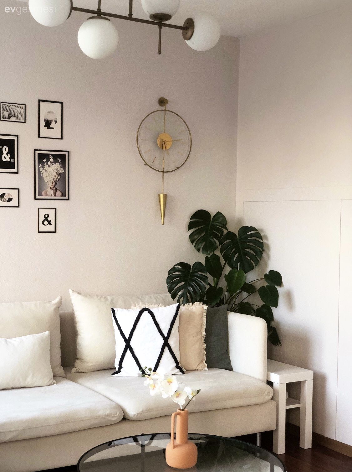 Ev bitkisi, Köşe koltuk, Koltuk takımı, Beyaz, Avize, Aydınlatma