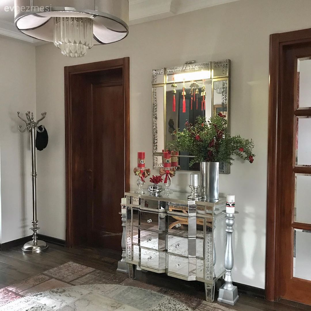 Bu İstanbul Evinin İçi Ayrı, Bahçesi Ayrı Bir Güzel