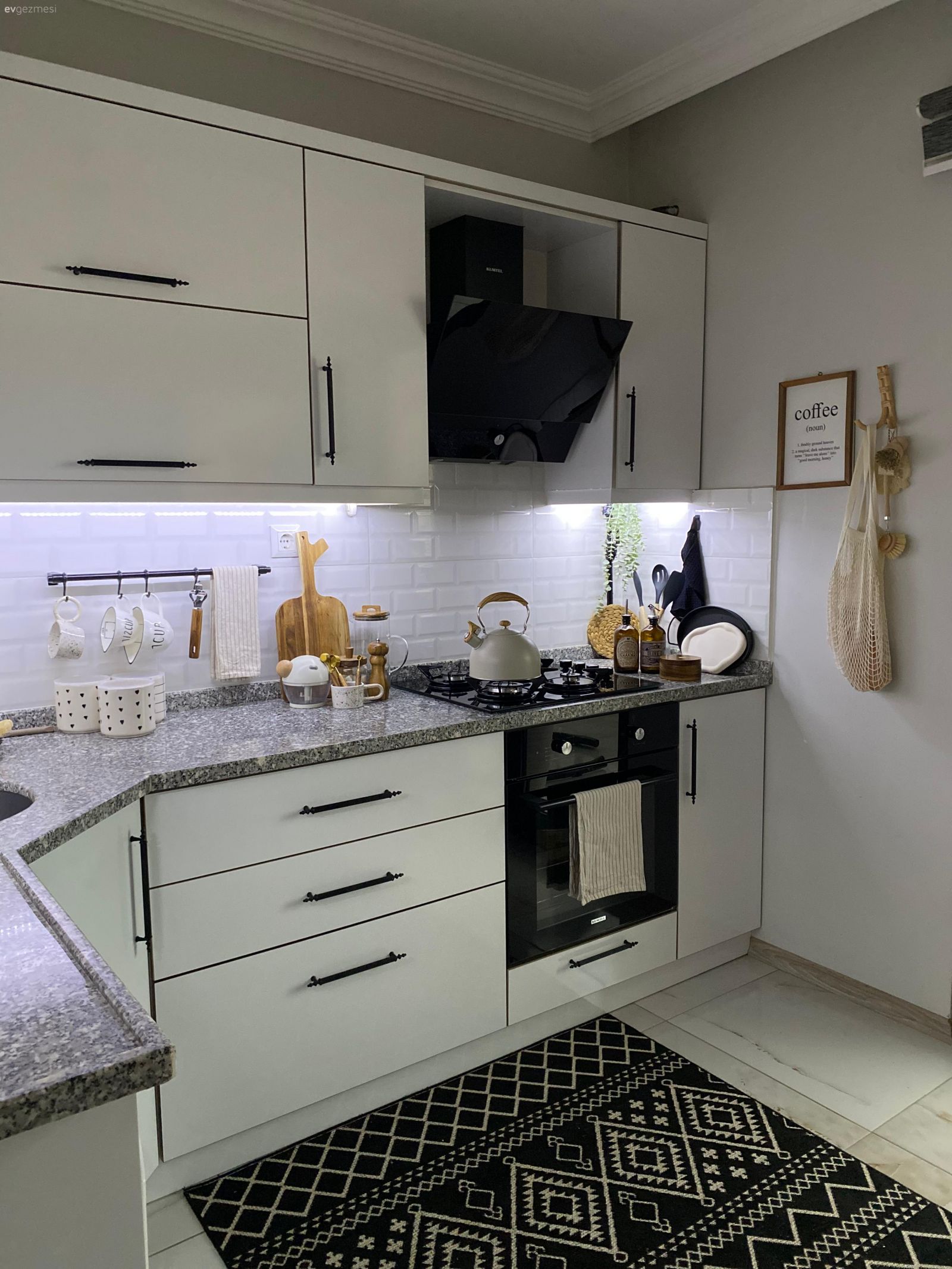 Bu Evde Her Eşya Küçük Alanlara Uygun Şekilde Seçilmiş