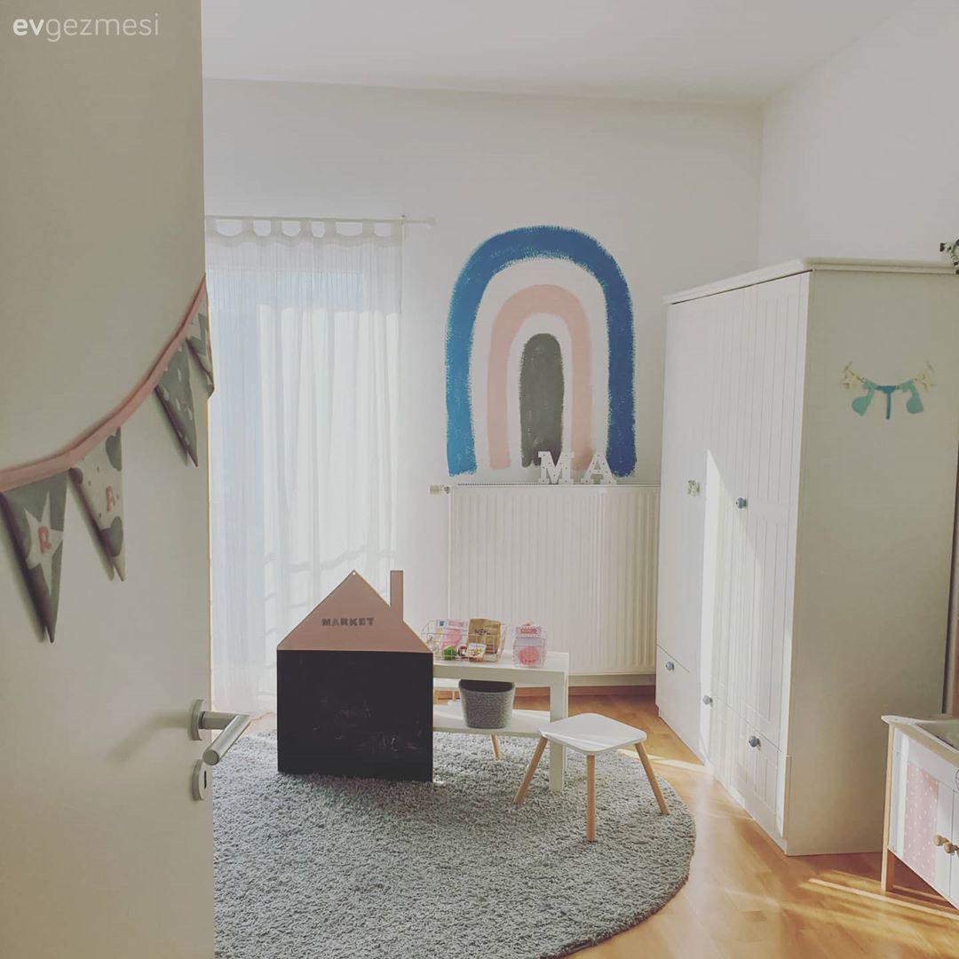 Çocuk Odası, Beyaz, Mavi, Gri, Pudra pembe, Çocuk odası duvar dekorasyonu, Çocuk odası çalışma masası