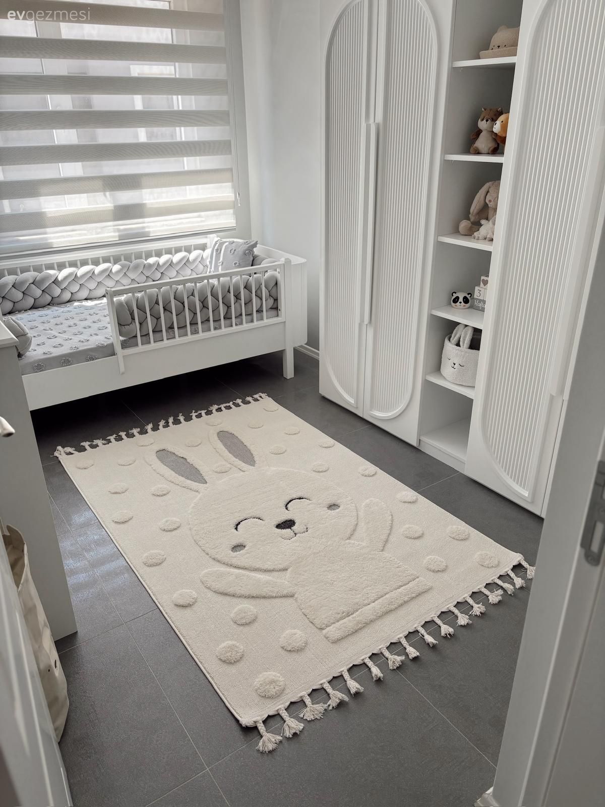 Çocuk Odası, Beyaz, Krem, Bej, Beşik, Bebek odası, Gardrop, Çocuk odası halısı, Perde, Çocuk odası perdesi