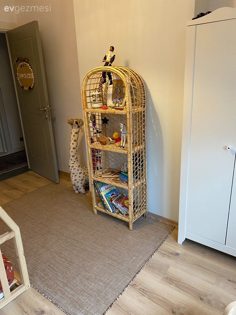 Hasır dolap, Bej, Halı