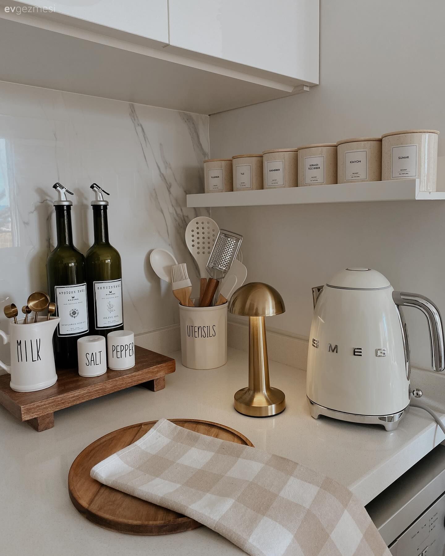 Mutfak aksesuarları, Mutfak, Beyaz, Mutfak tezgahı, Mutfak tezgah arası