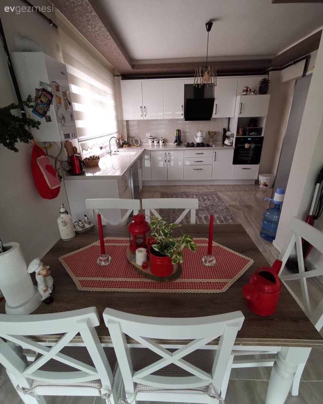 Bu Natürel Dekorda Bitkiler Mekanın Asıl Sahibi!