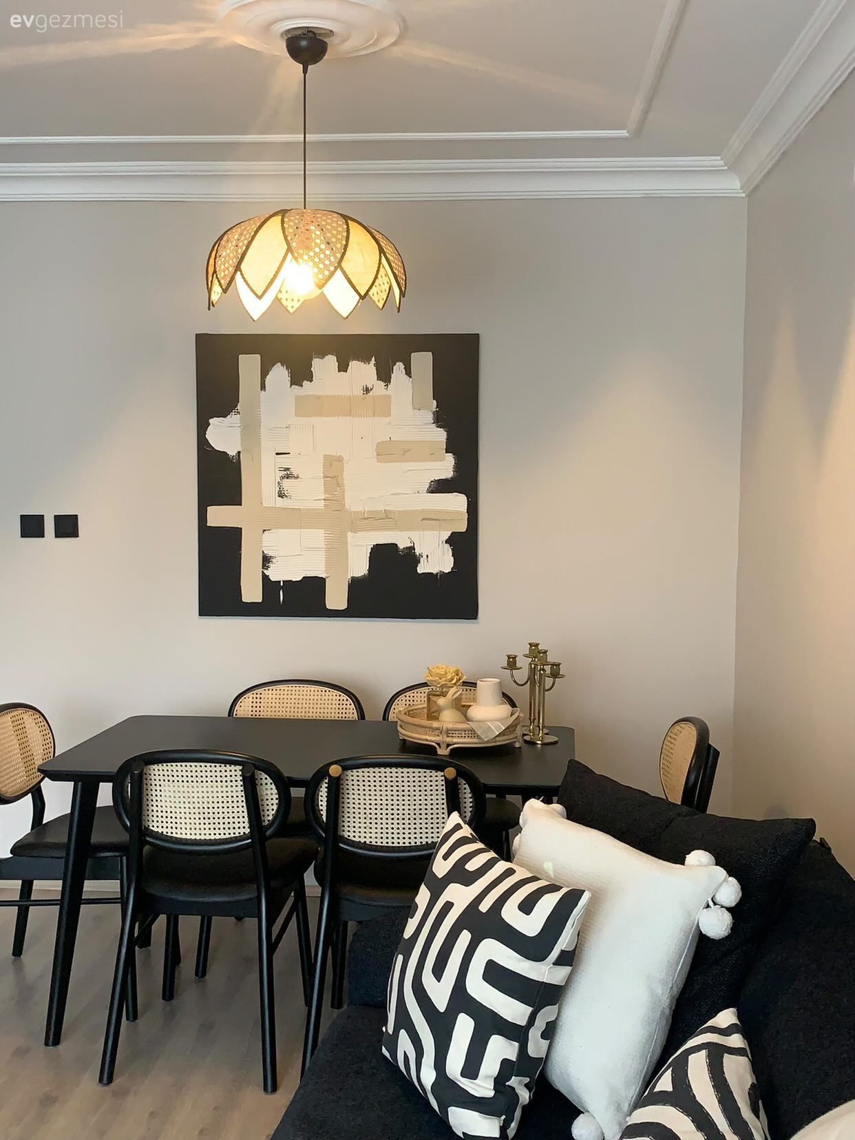 Bu Ankara Evi Zıt Kutupların Kontrasını Oldukça Sevmiş!