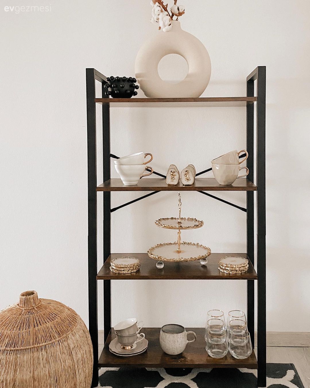 Vitrin, Siyah, Krem, Beyaz, Dekoratif Objeler, Hasır