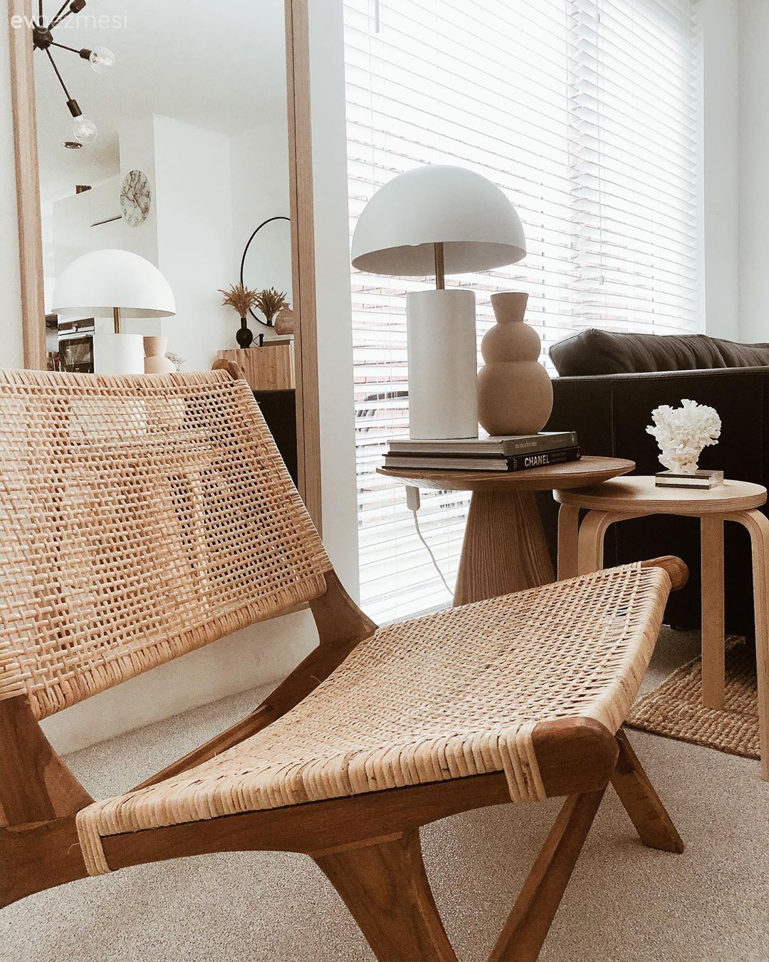 Hasır sandalye, Abajur, Aydınlatma, Ahşap Mobilya, Boy aynası, Ayna, Vazo, Ev Aksesuar, Beyaz, Krem