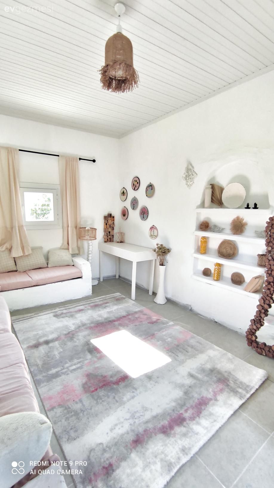 Havuz, Sedir ve Nişlerin Hepsi Gaz Betondan! Yapan da Bizzat Ev Sahibi!