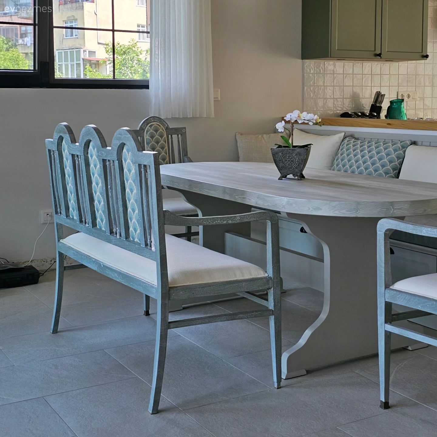 Mutfak, Mutfak masası, Sandalye, Beyaz, Bej, Gri