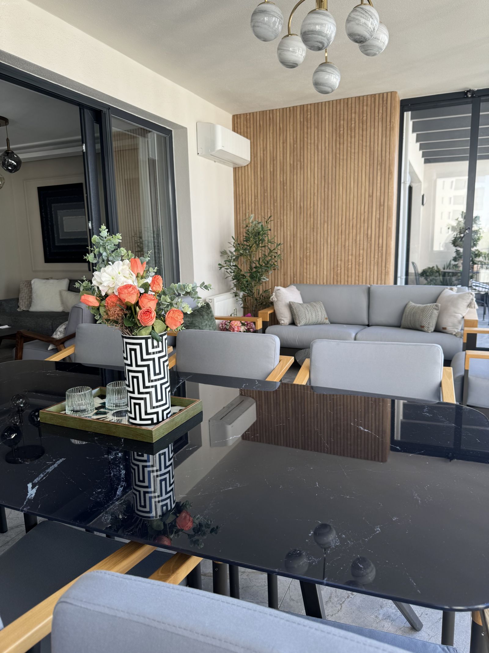 Bu Modern Balkon En Az Salon Kadar Gösterişli!