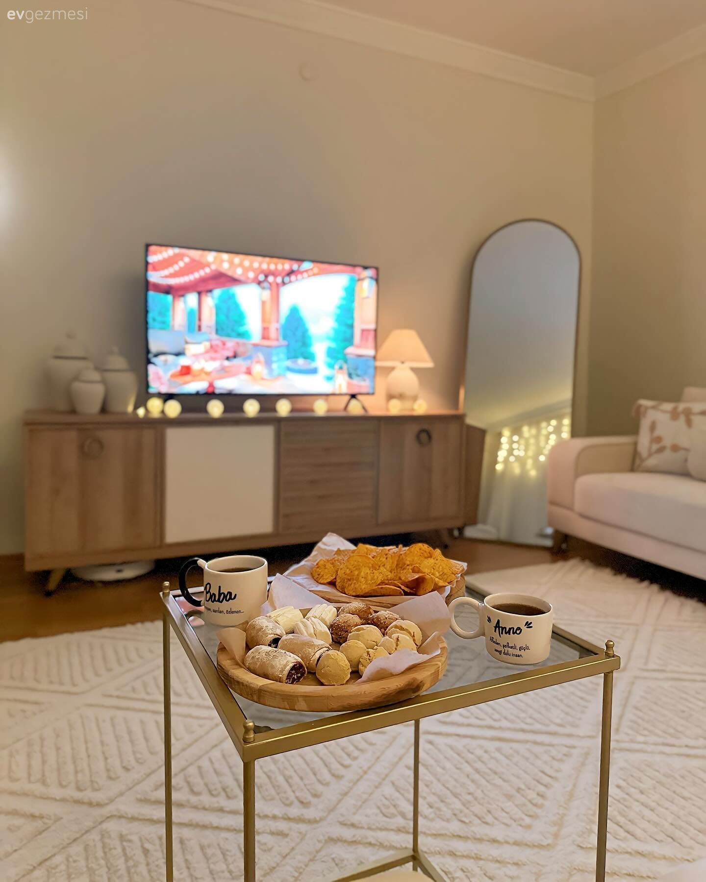 Tv ünitesi, Tv ünitesi aksesuarları, Ev Aksesuar, Boy aynası, Ayna, Halı, Salon halısı, Yan sehpa, Sehpa, Koltuk takımı