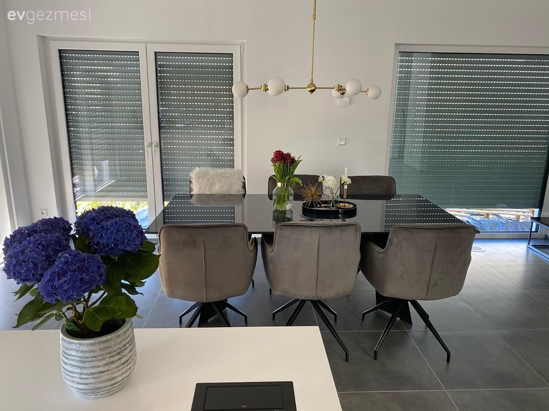 Koca Evde Beyaz, Gri ve Siyah Egemenliğini İlan Etmiş!