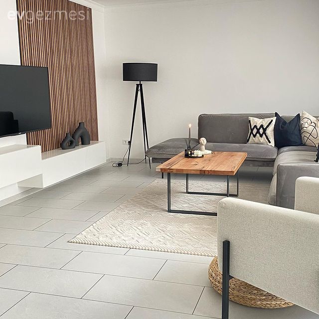 Salon, Bohem Dekorasyon, İskandinav, Gri, Köşe koltuk, Koltuk takımı, Orta sehpa, Sehpa, Halı, Salon halısı, Hasır puf, Sandalye, Jüt halı, Makrome, Kırlent, Ev tekstili, Lambader, Aydınlatma, Pampas otu, Tv ünitesi, Tv ünitesi aksesuarları, Ev Aksesuar