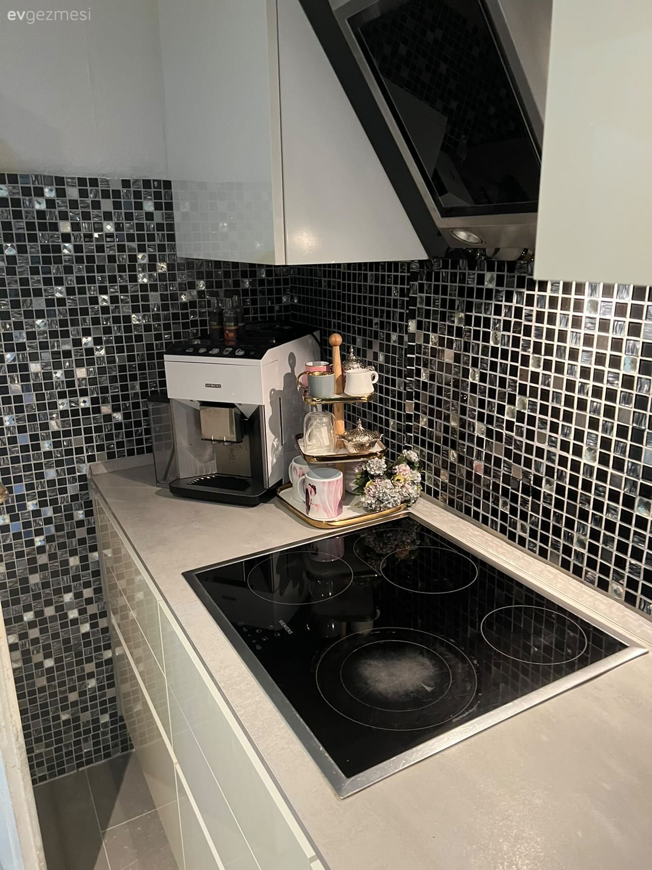 Beyaz, Siyah, Cam Ankastre, Ankastre, Tezgah arası seramik, Mutfak tezgah arası, Davlumbaz, Mutfak tezgahı, Mutfak