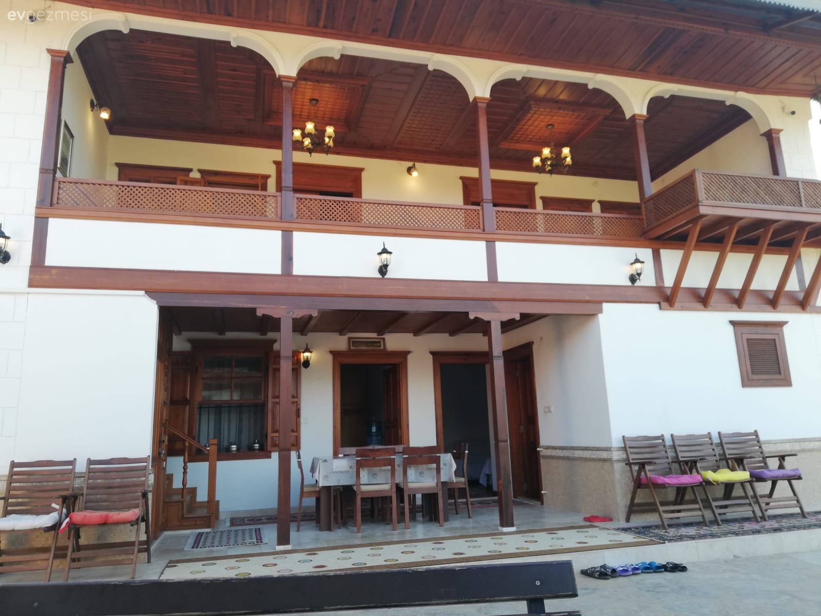 Müstakil Ev, Dış cephe, Bahçe, Çiçekler