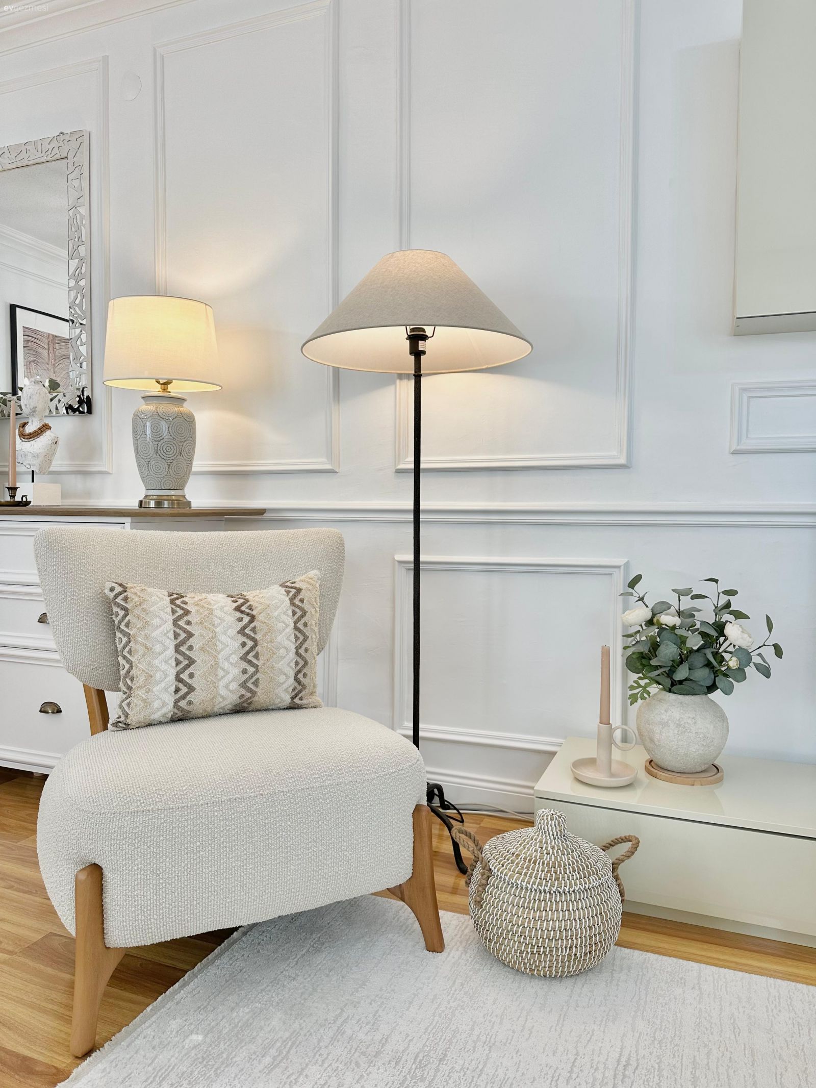 Beyaz Duvar Boyası ile Evlerinizi Ferahlatın!