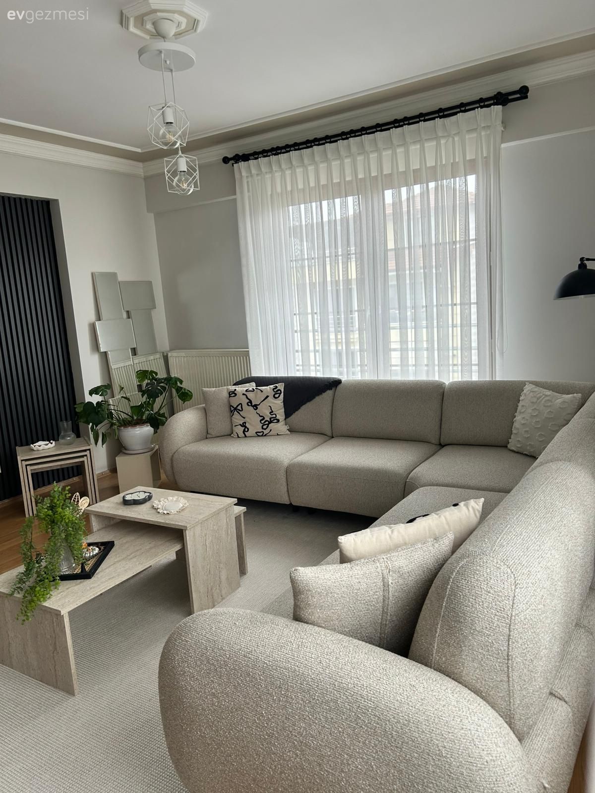 13 Yıldan Sonra Değişen Bu Salon Yeni Haliyle Her Zamana Uygun