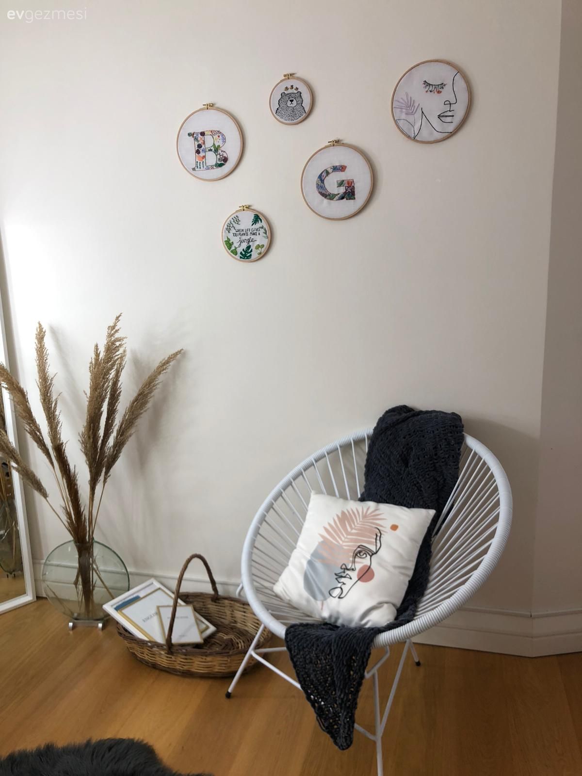 Vazo, Ev Aksesuar, Pampas otu, Sandalye, Duvar dekorasyonu, Parke