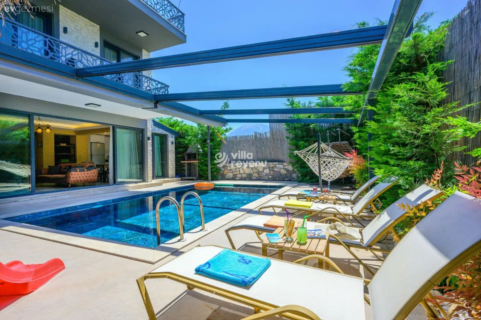 Fethiye'de Kiralık Villa Seçerken Dekorasyon ve Konfor Neden Önemlidir?
