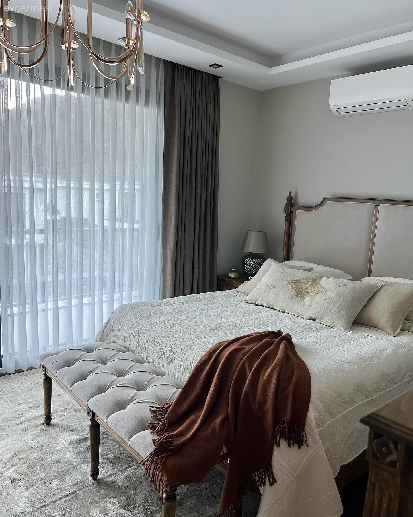 Masif Ahşaplar, Albenisi Yüksek Aksesuarlar: Marmaris'te Bir Müstakil Ev!