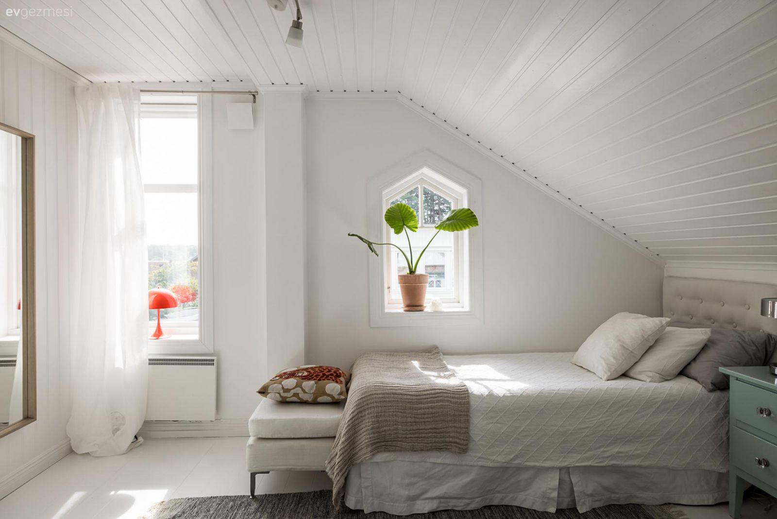 Masal Alemine Davet Eden 167 M2'lik Beyaz Villa