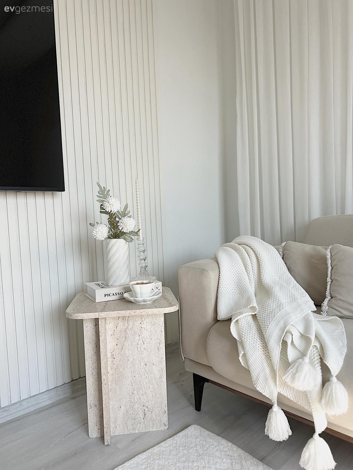 Duvar çıtalama, Koltuk takımı, Yan sehpa, Sehpa, Krem, Bej, Beyaz