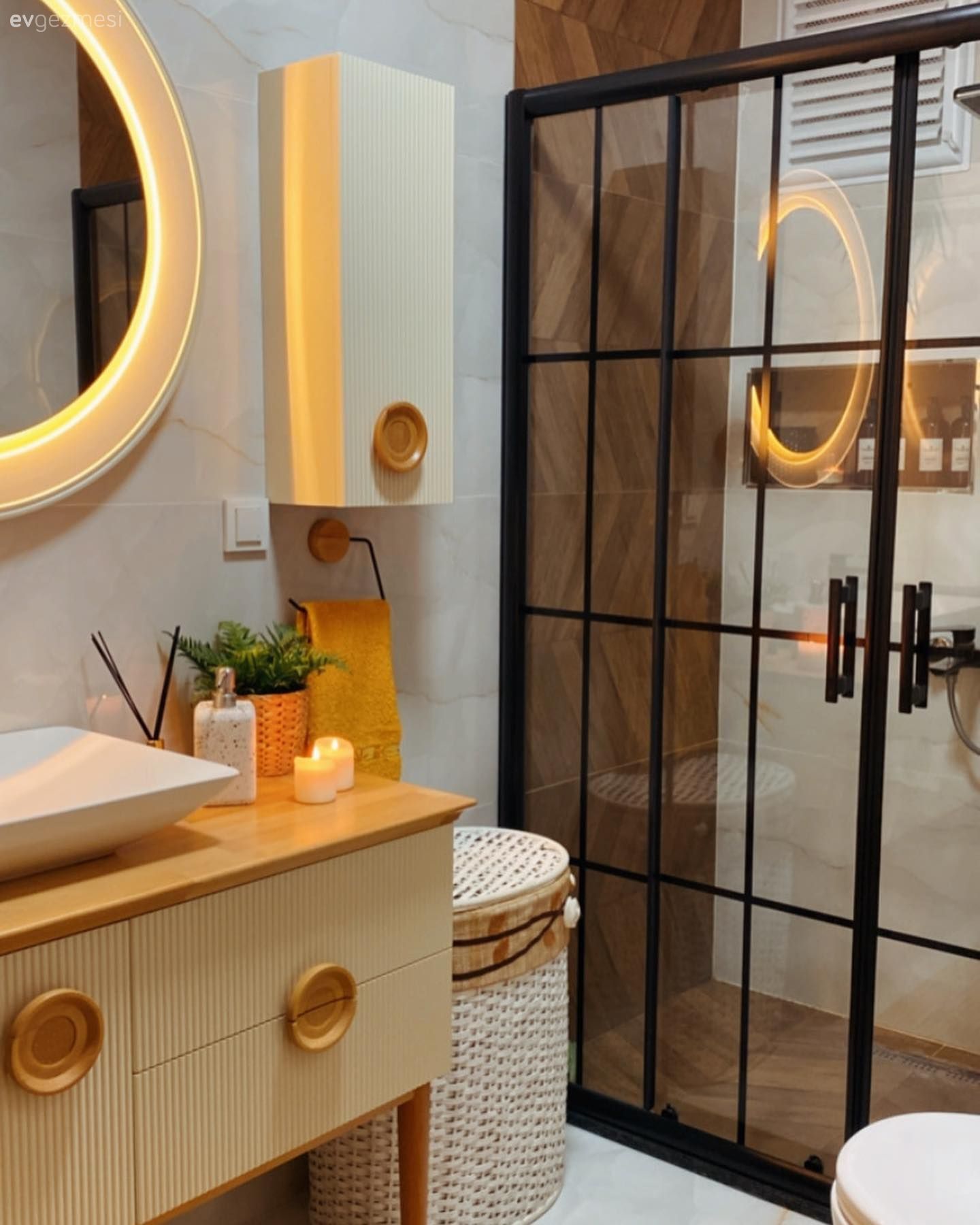 Banyo, Bohem Dekorasyon, Krem, Bej, Beyaz, Siyah, Banyo dolabı, Banyo aynası, Duşakabin, Banyo aksesuarları