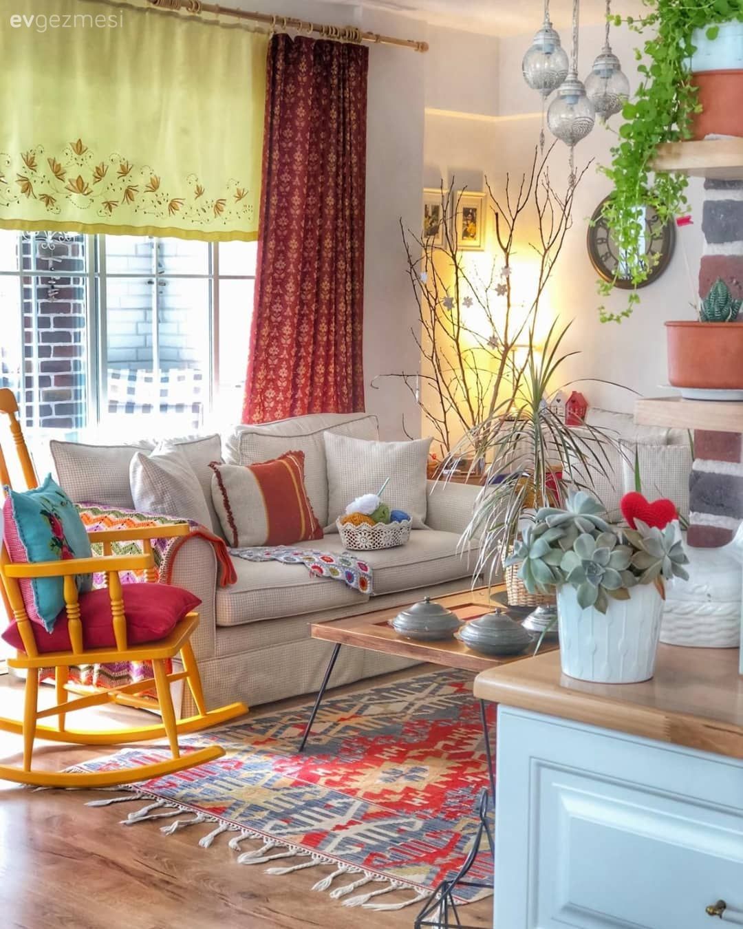 2021 Yılından Ev Gezmeleri: Yılın En Sevilen Salonları!