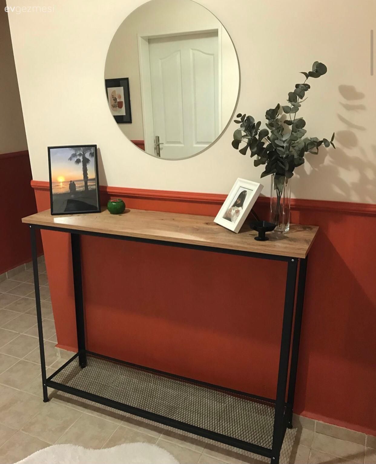 Antre, Yuvarlak ayna, Dekoratif ayna, Dresuar, Turuncu, Turuncu duvar rengi, Çerçeve