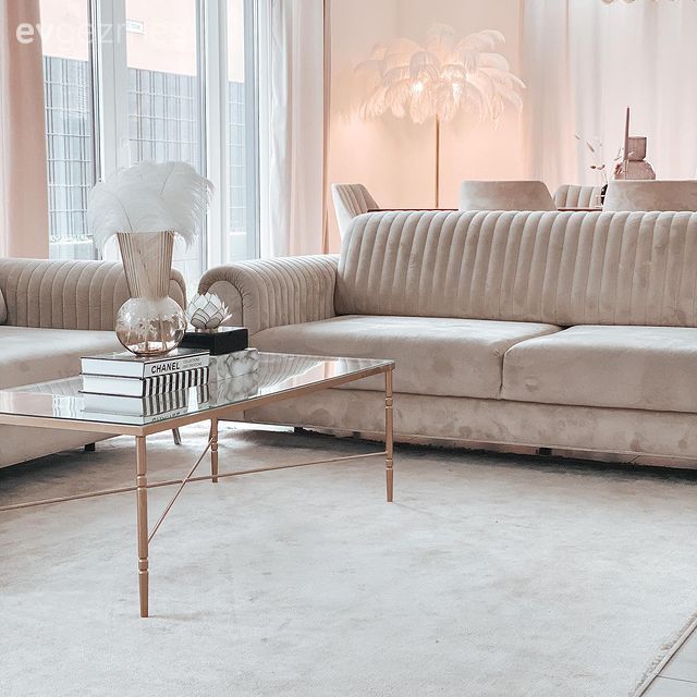 Modern, Krem, Beyaz, Altın, Koltuk takımı, Bej, Orta sehpa, Sehpa, Cam orta sehpa, Halı, Salon halısı, Tül perde, Perde
