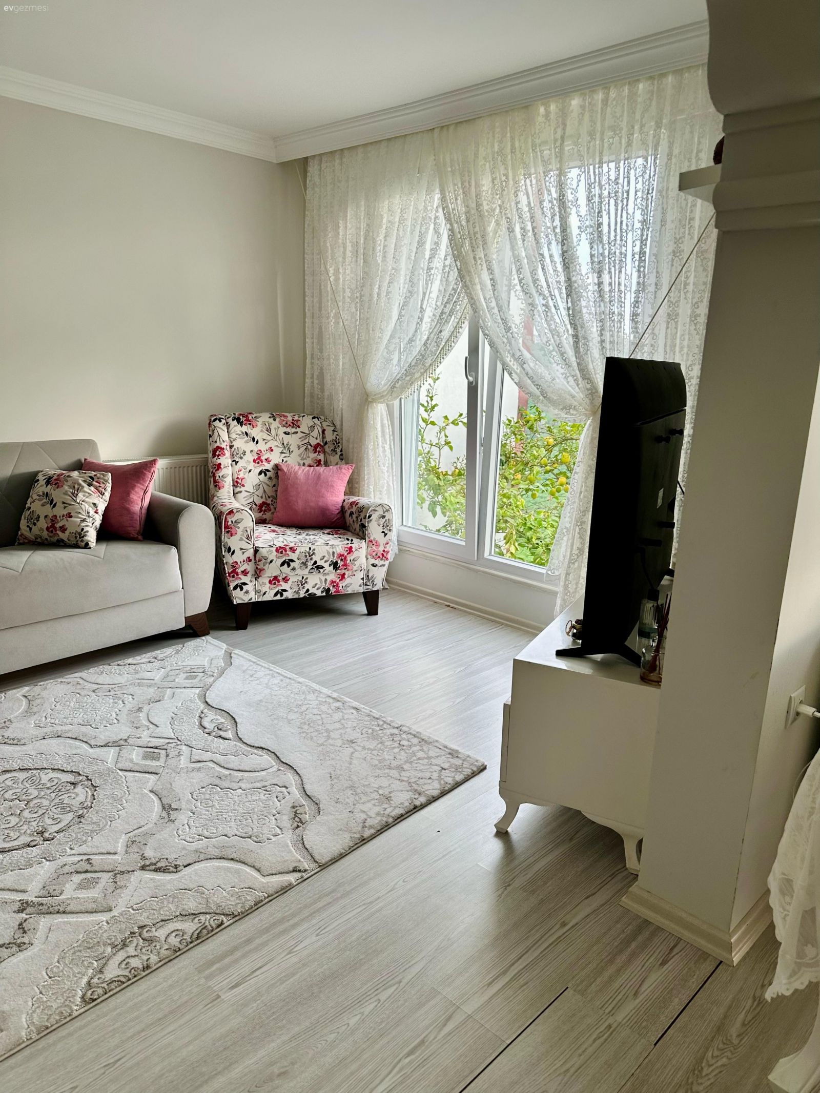 Trabzon'daki Bu Köy Evi Otantik Sıcaklığı Tam Olarak  Sunuyor