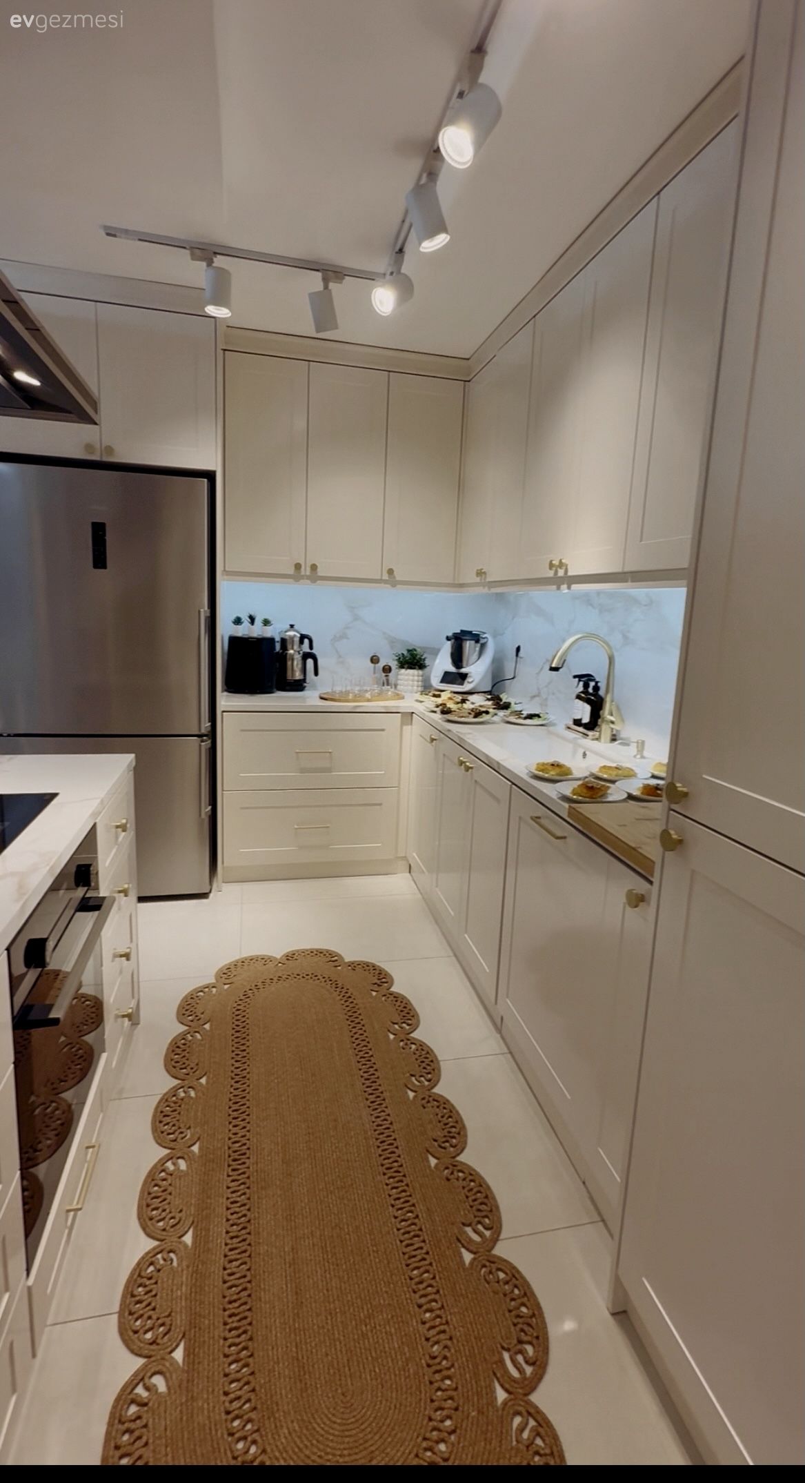 İşlevsel Mutfak Adası ve Birçok Sürpriz: Kayseri'den Bir Ev Gezmesi