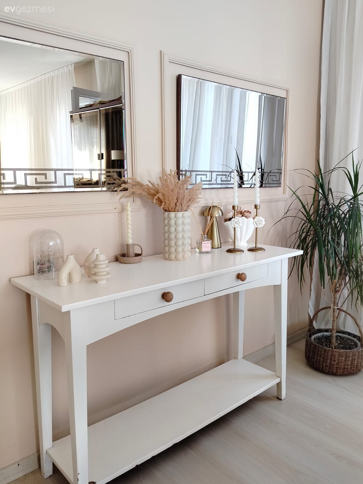 Bu İstanbul Evinde Ferahlık ve Konfor Ayarı Tam Kararında