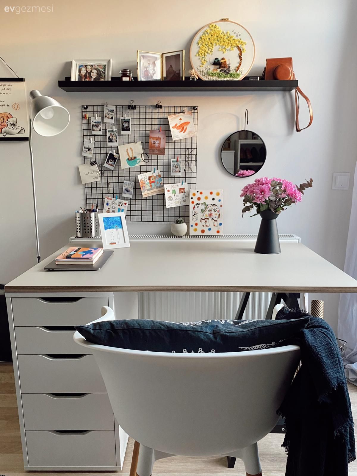 Beyaz, Çalışma masası, Sandalye