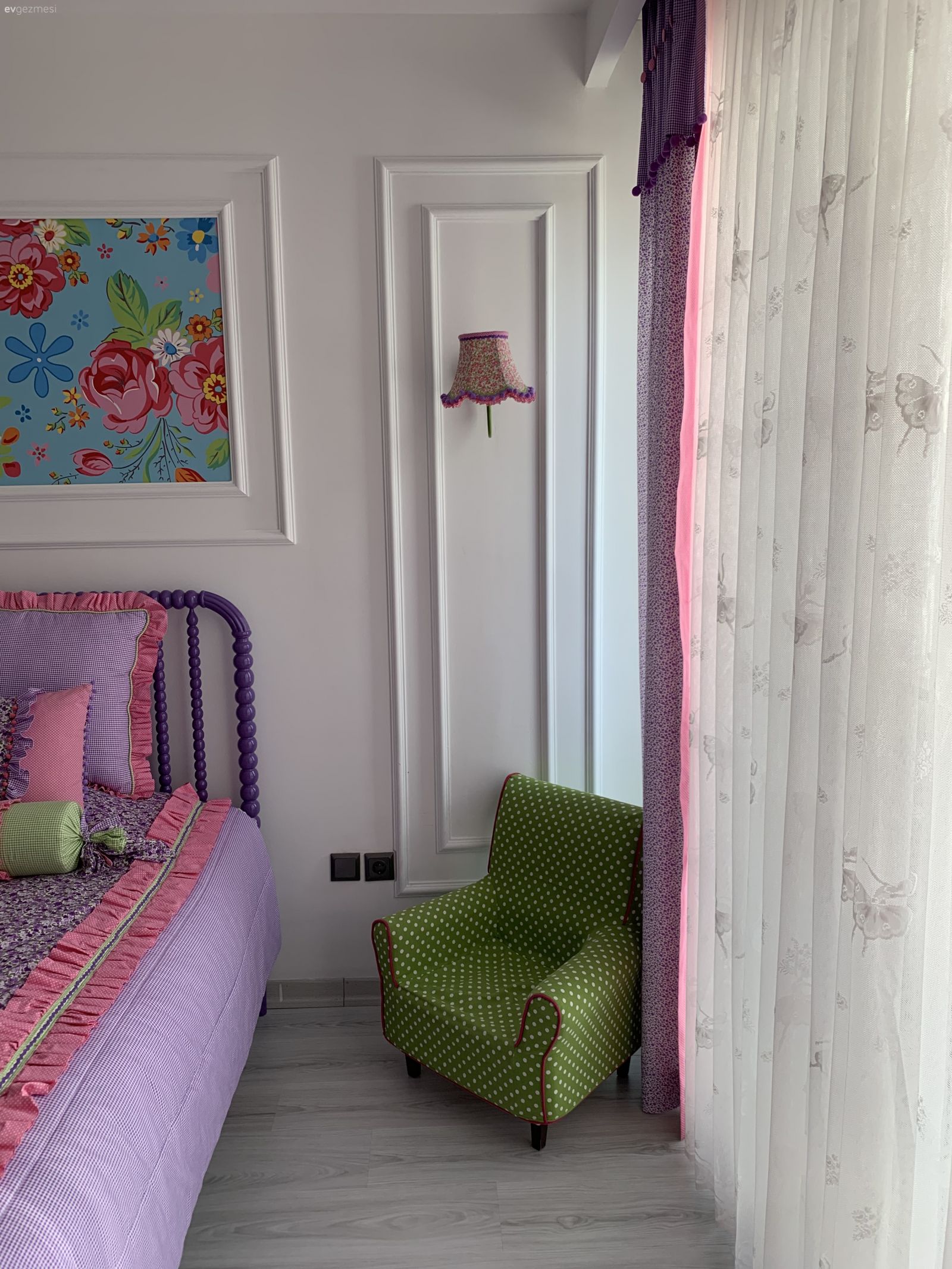 Beyaz ve Ahşap Uyumu Bu İstanbul Evinin Her Köşesinde Beyaz ve Ahşap Uyumu Bu İstanbul Evinin Her Köşesinde