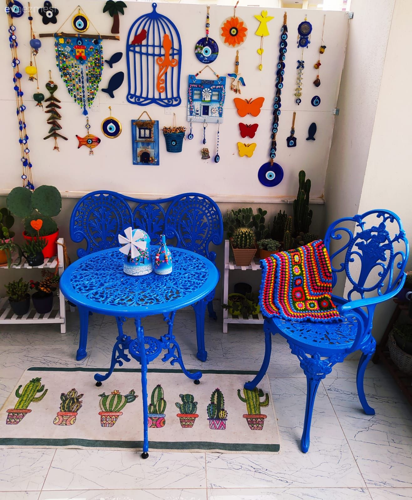 Ev Gezmesi: Modern ve Bol Yeşilli Bir Keyif Alanı