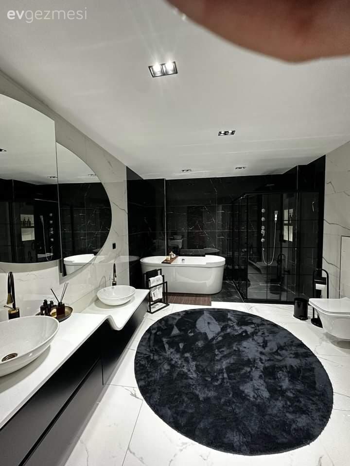 Bu Afyon Evi Bir Renk Olsaydı Kesin Siyah Olurdu!