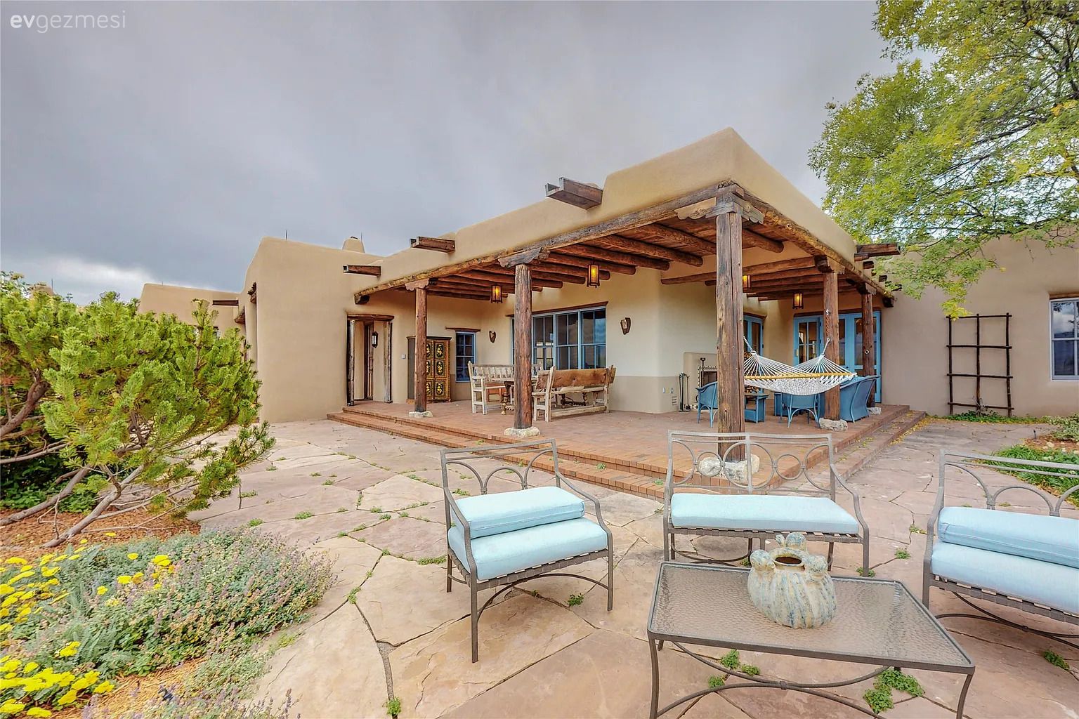 Müstakil Eviniz İçin Harika Veranda Fikirleri