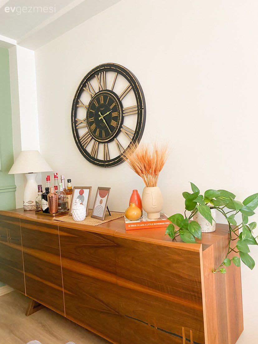 Siyah, Kahverengi, Beyaz, Abajur, Aydınlatma, Yeşil duvar, Dekoratif Objeler