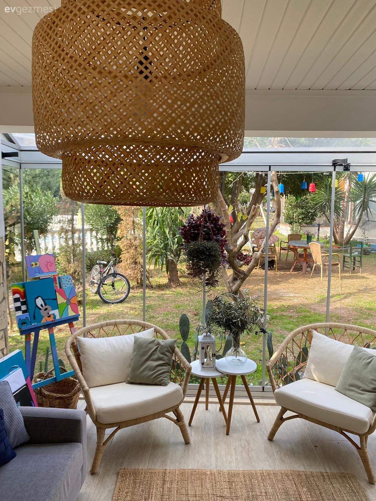 Bu Mimar Evinde Eski ve Yeninin Harmanı Sanatla Taçlanmış Bu Mimar Evinde Eski ve Yeninin Harmanı Sanatla Taçlanmış