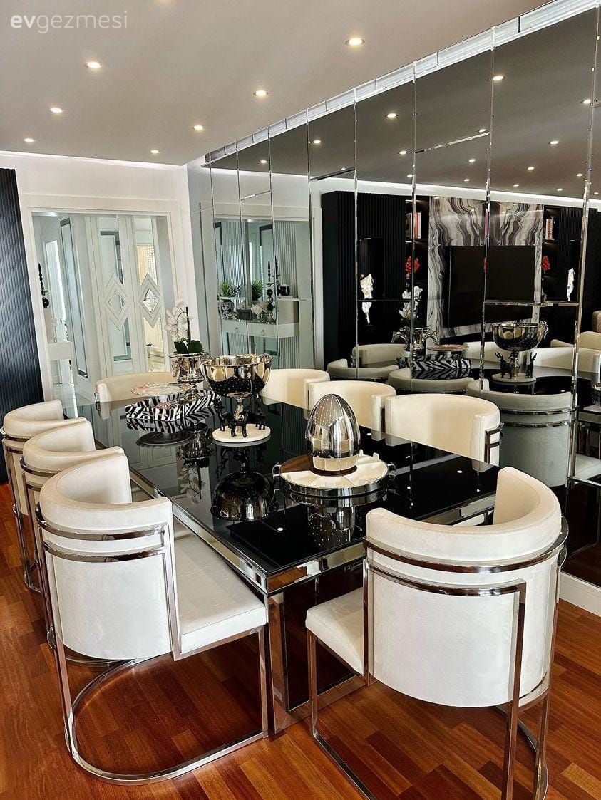 Bu İstanbul Evinin Vazgeçilmezleri Arasında İddialı Aksesuarlar Var!