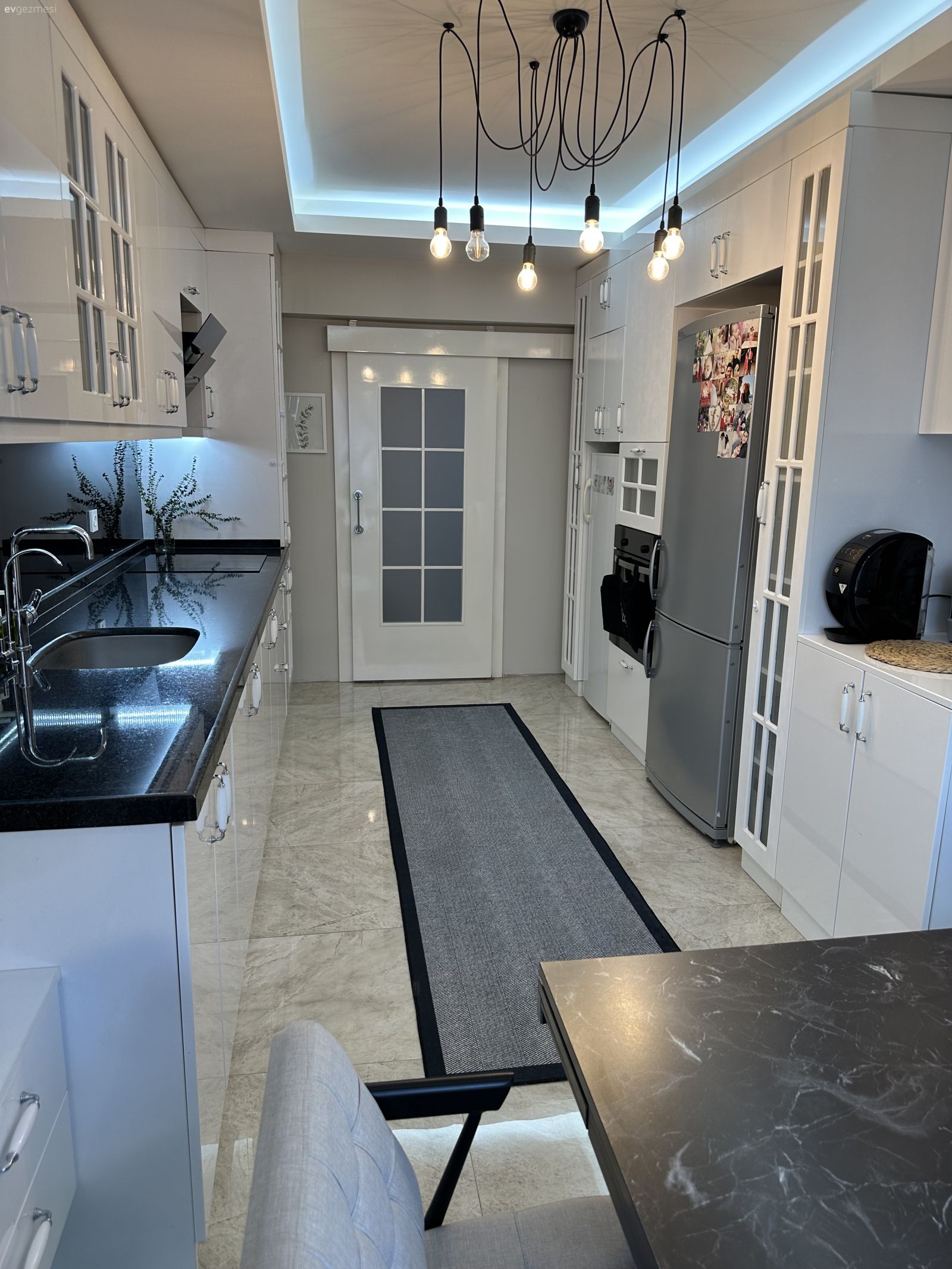 Bu Ankara Evinde Her Köşesi Akıllıca Değerlendirilmiş Bir Mutfak Var!