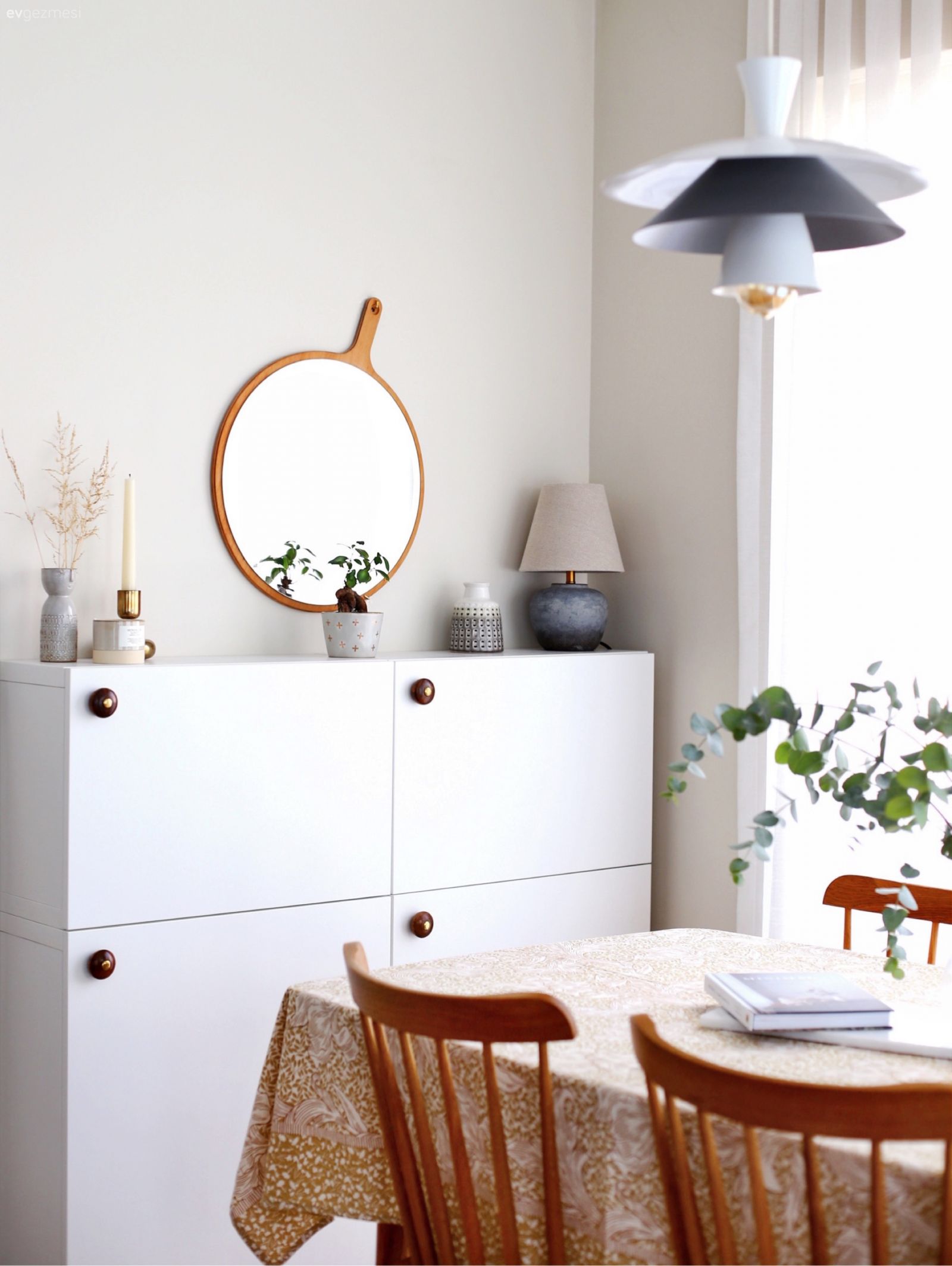 Bu İstanbul Evinde Ne Fazlalık Var Ne de Monoton Bir Azlık!