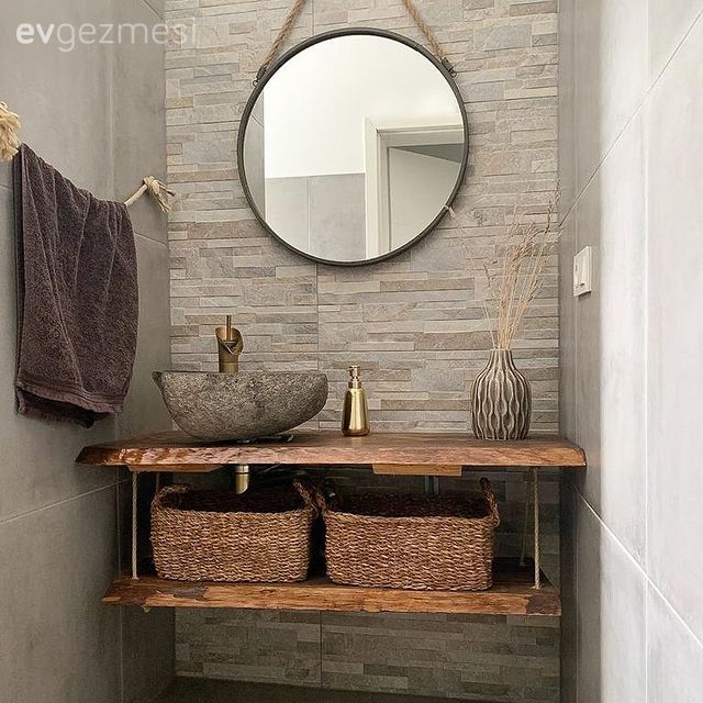 Banyo, Bej, Yuvarlak ayna, Dekoratif ayna, Banyo aynası, Hasır sepet, Banyo lavabosu