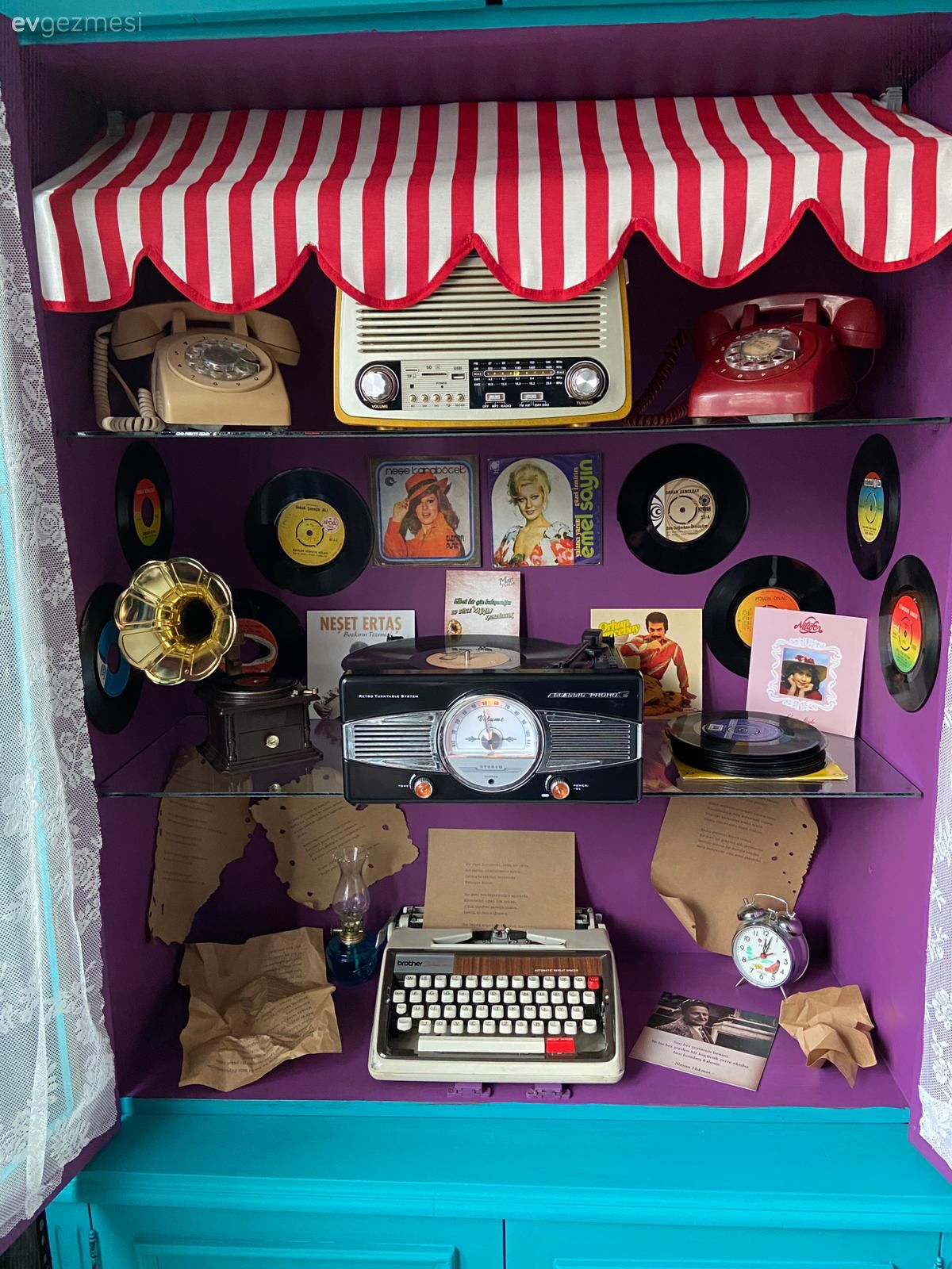 Öncesi&Sonrası: İki Katlı Evin Salonu Neşeli Bir Atölyeye Dönüşmüş