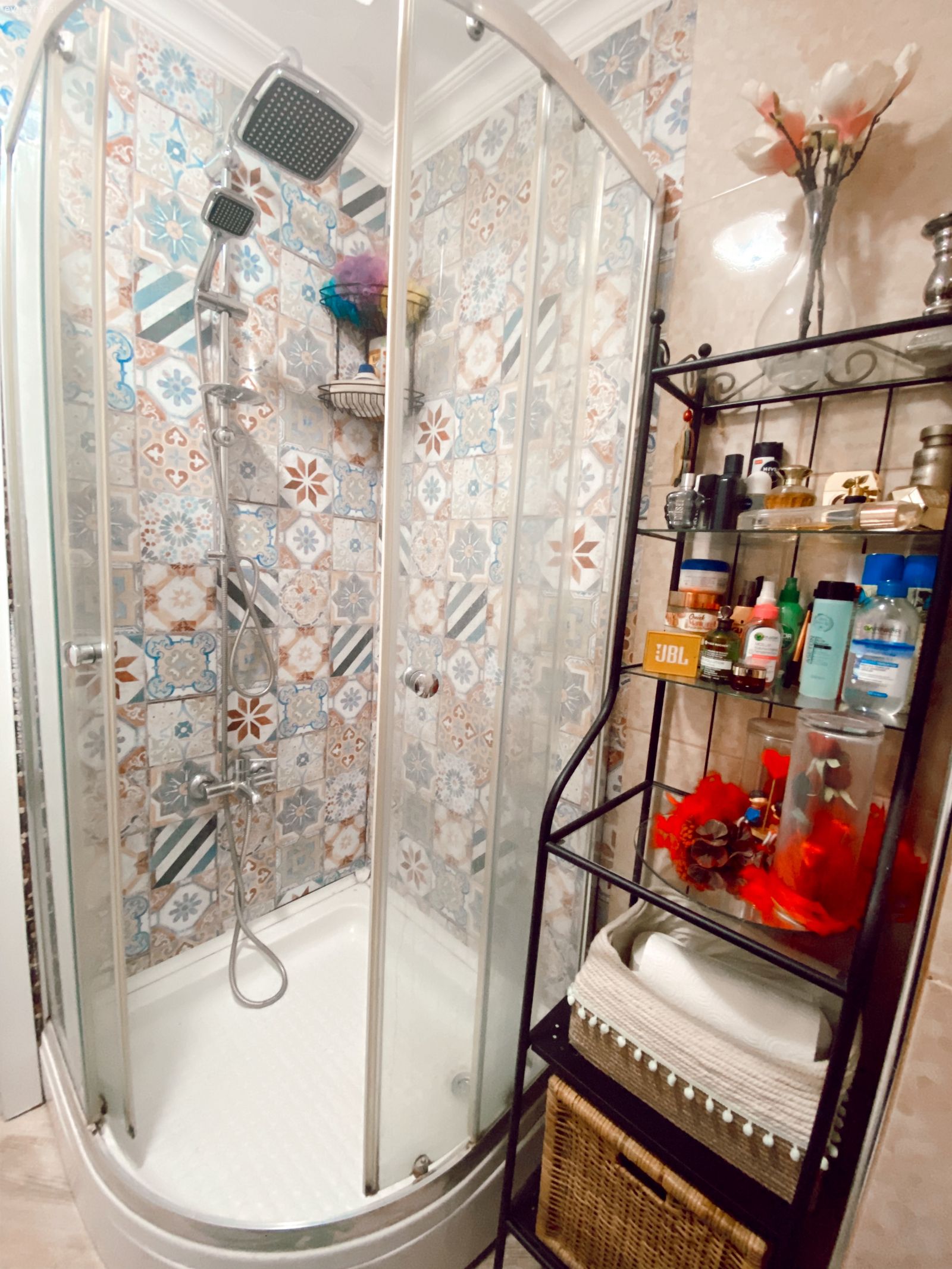 Duşakabin, Banyo, Banyo rafı, Hasır sepet