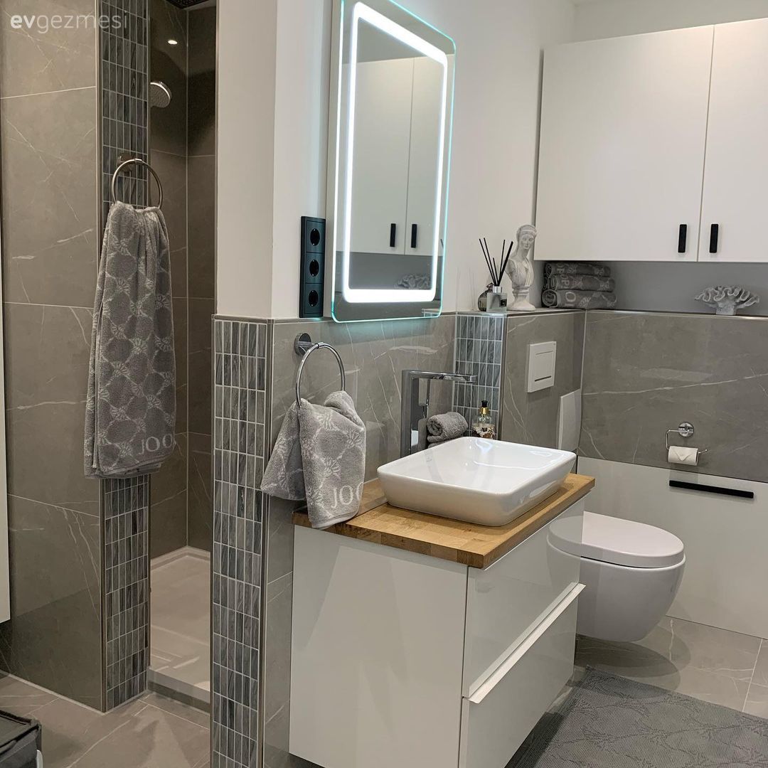 Banyo, Beyaz, Banyo dolabı, Banyo aynası, Banyo seramikleri, Banyo paspası