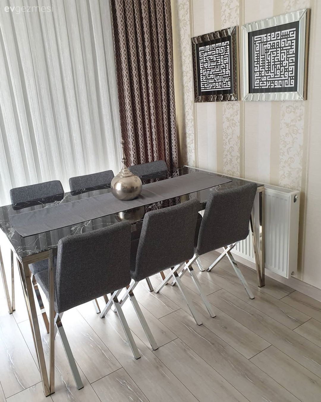 Gri Rengi Seven Bu İstanbul Evi İçin Sadelik Eşittir Mutluluk