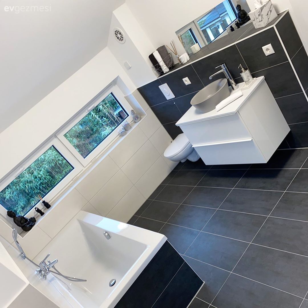 Banyo, Beyaz, Siyah, Yuvarlak ayna, Dekoratif ayna, Banyo seramikleri, Banyo dolabı, Banyo aynası