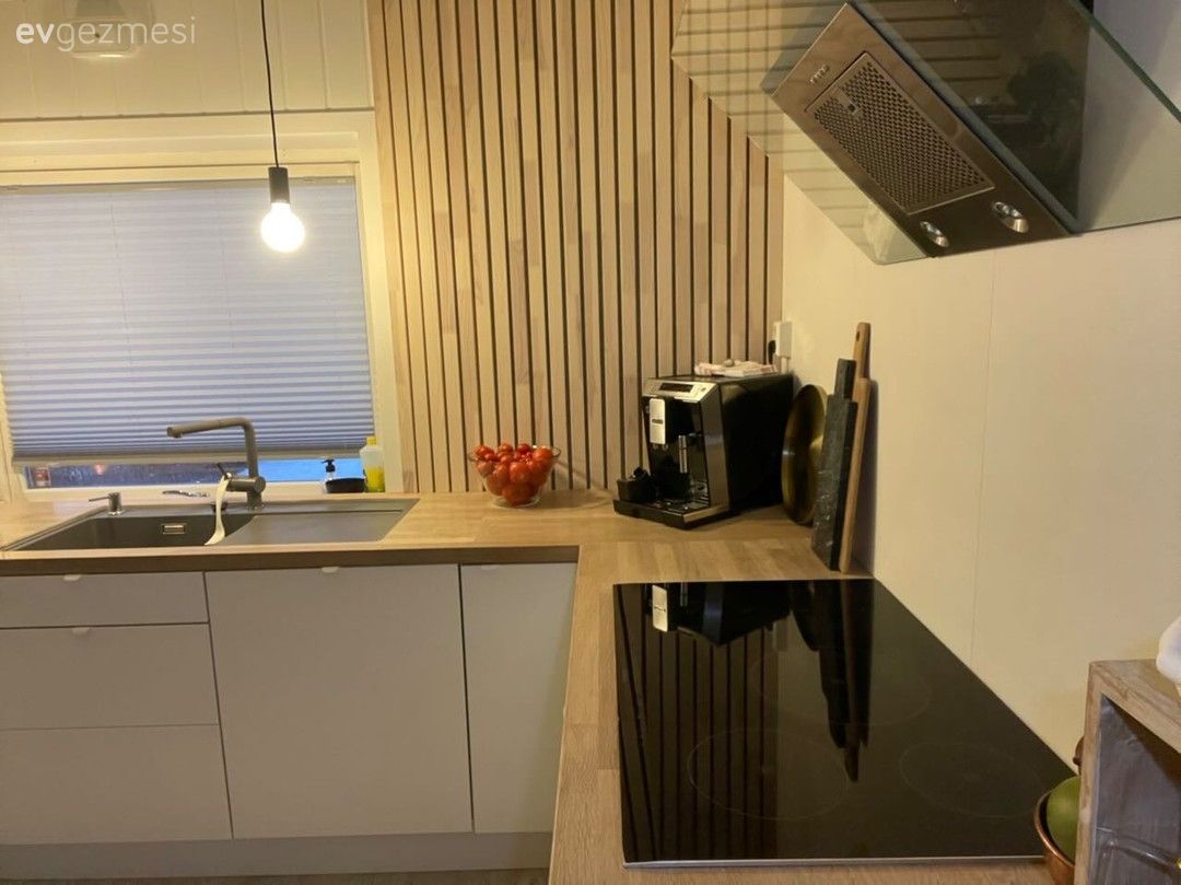 Mutfak, İskandinav, Beyaz, Siyah, Kulpsuz mutfak dolabı, Mutfak Avize Modelleri, Davlumbaz, Lambri, Cam Ankastre, Ankastre, Mutfak tezgahı, Mutfak tezgah arası, Tezgah arası seramik